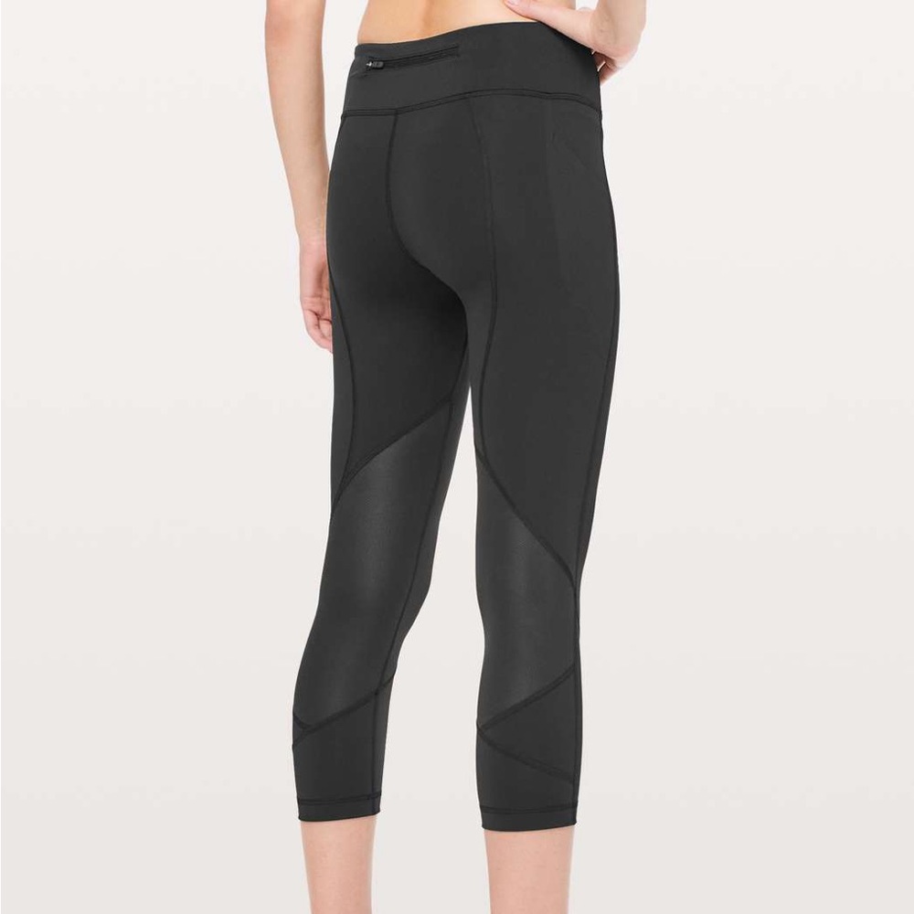 Lululemon Pace Rival Crop *Full-On Luxtreme 22"